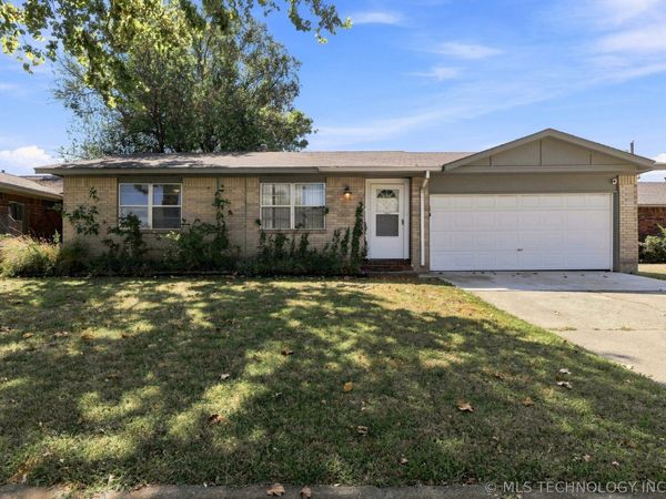 1929 W Vandalia Street , Broken Arrow, OK 74012