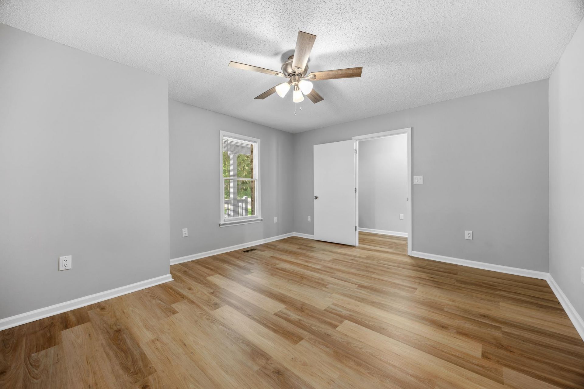1576 Carl Rd. Photo 24