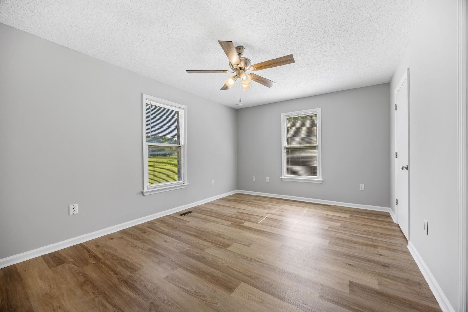 1576 Carl Rd. Photo 26