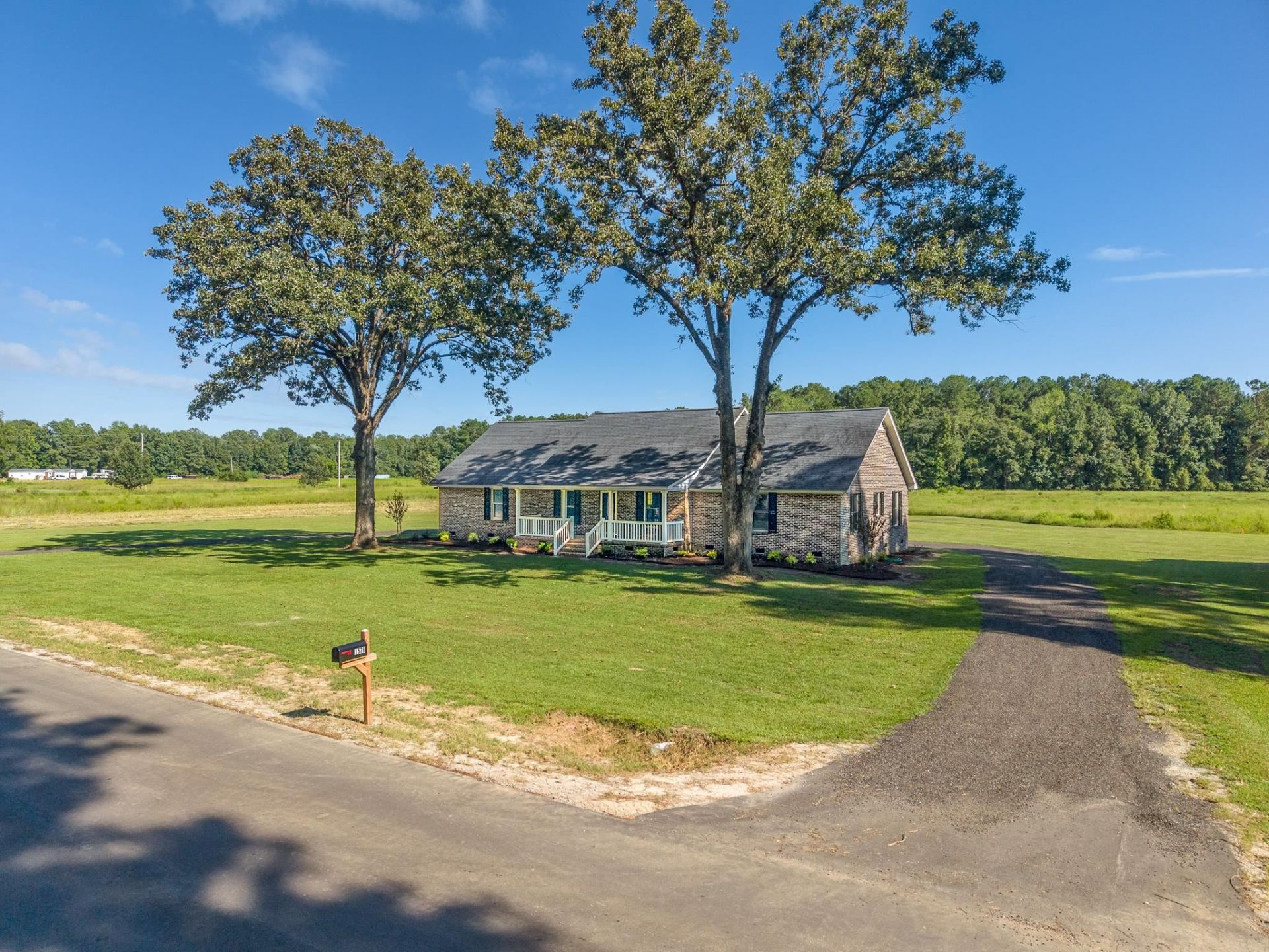 1576 Carl Rd. Photo 43