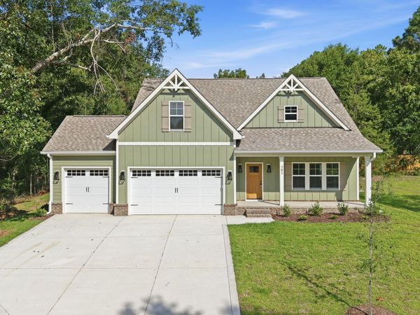 205 Telluride Court , Aberdeen, NC 28315