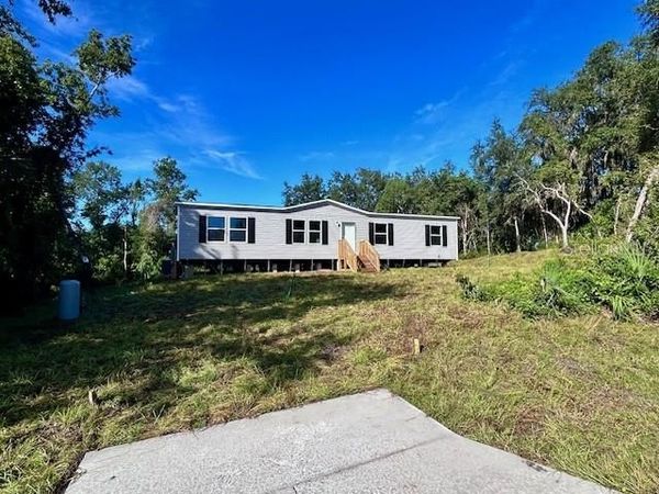 31608 SKYLINE DRIVE , DELAND, FL 32720