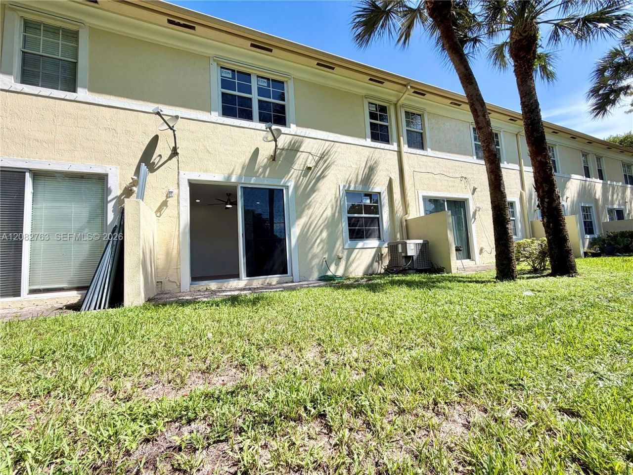 8452 SW 29th St, Unit 105, Miramar, FL 33025 Photo
