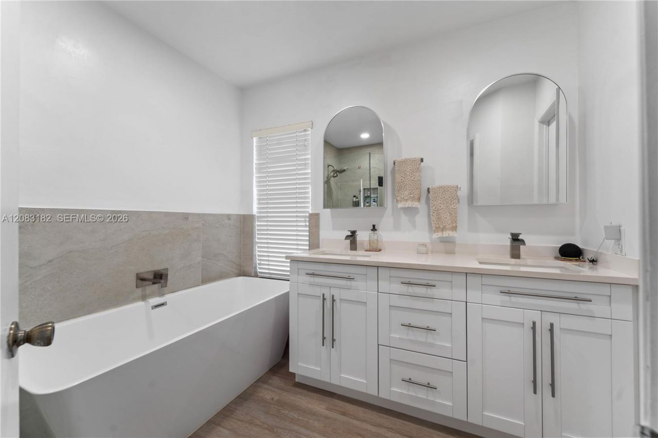 840 Falling Water Rd, Unit 840, Weston, FL 33326 Photo