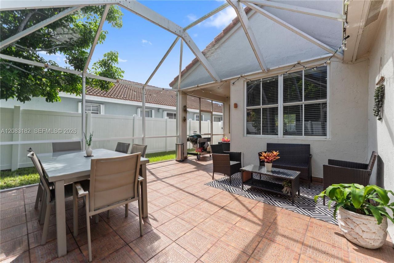 840 Falling Water Rd, Unit 840, Weston, FL 33326 Photo