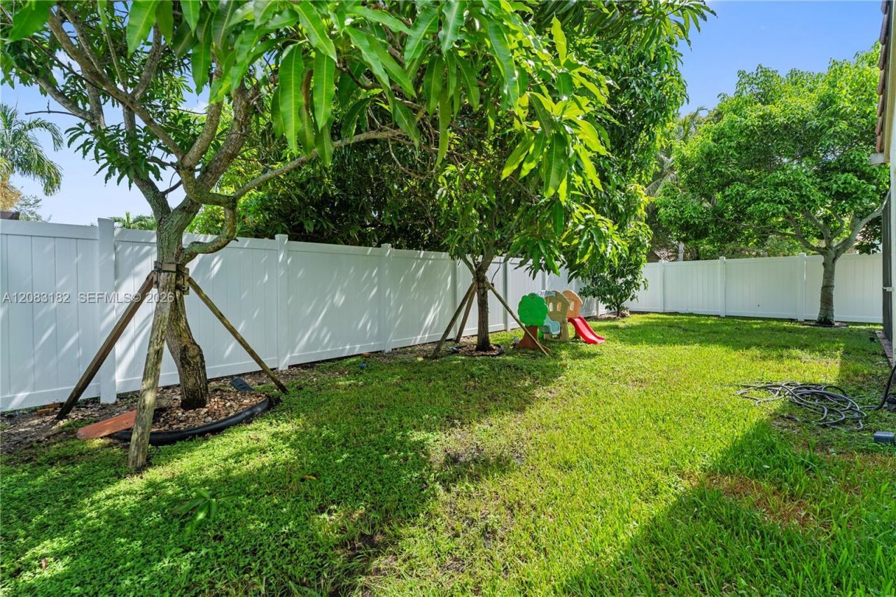 840 Falling Water Rd, Unit 840, Weston, FL 33326 Photo