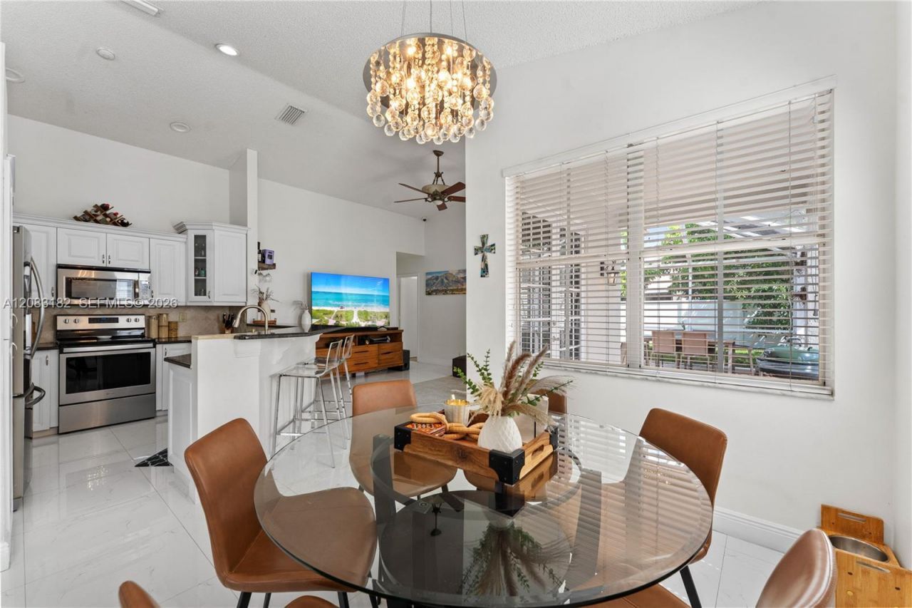 840 Falling Water Rd, Unit 840, Weston, FL 33326 Photo