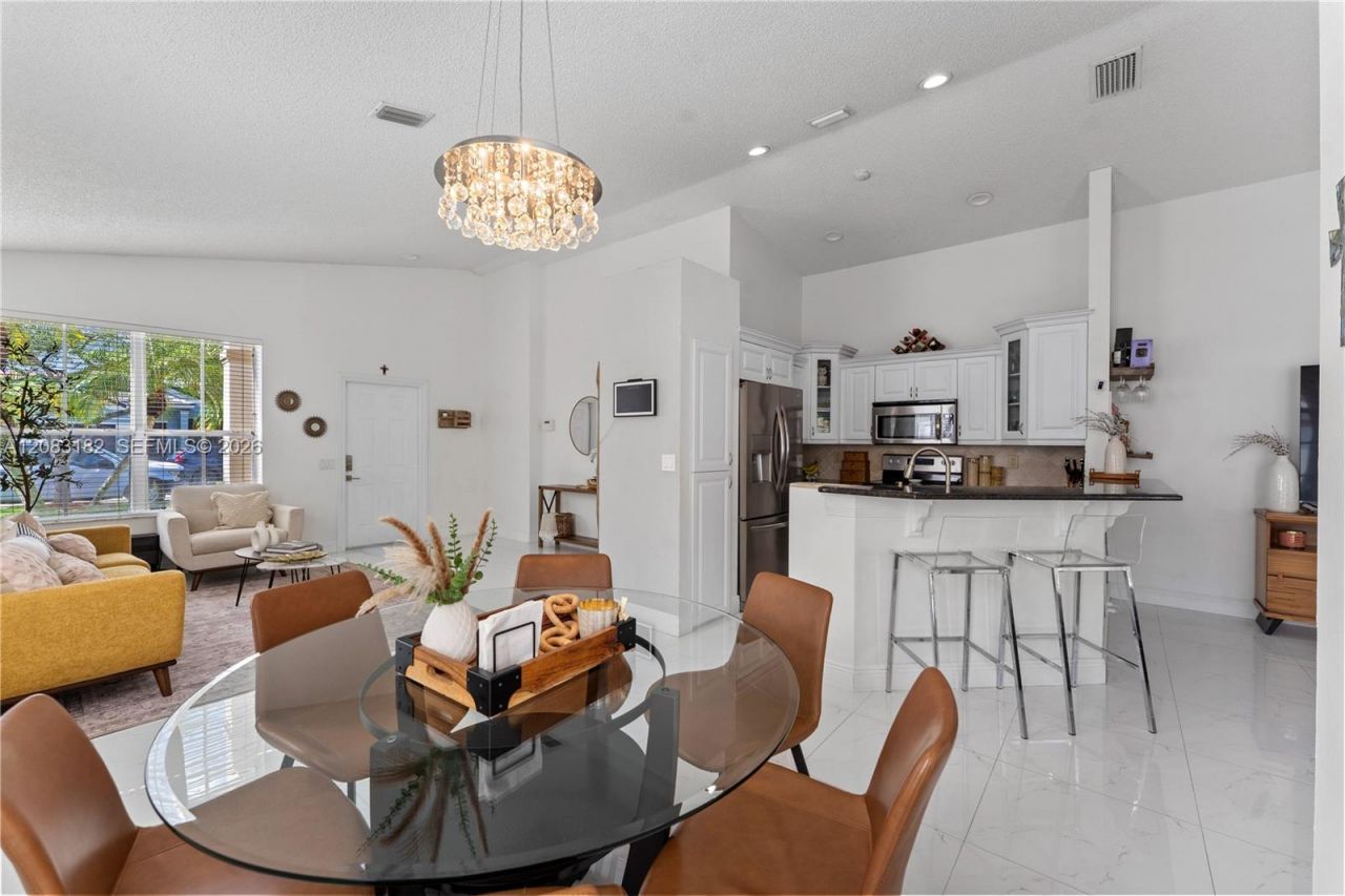 840 Falling Water Rd, Unit 840, Weston, FL 33326 Photo