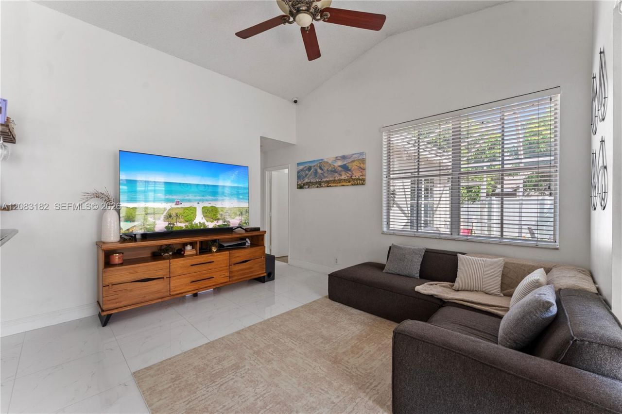 840 Falling Water Rd, Unit 840, Weston, FL 33326 Photo
