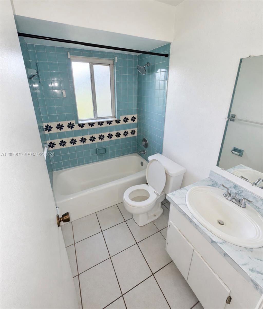 1328 SE 15th Pl., Cape Coral, FL 33990 Photo