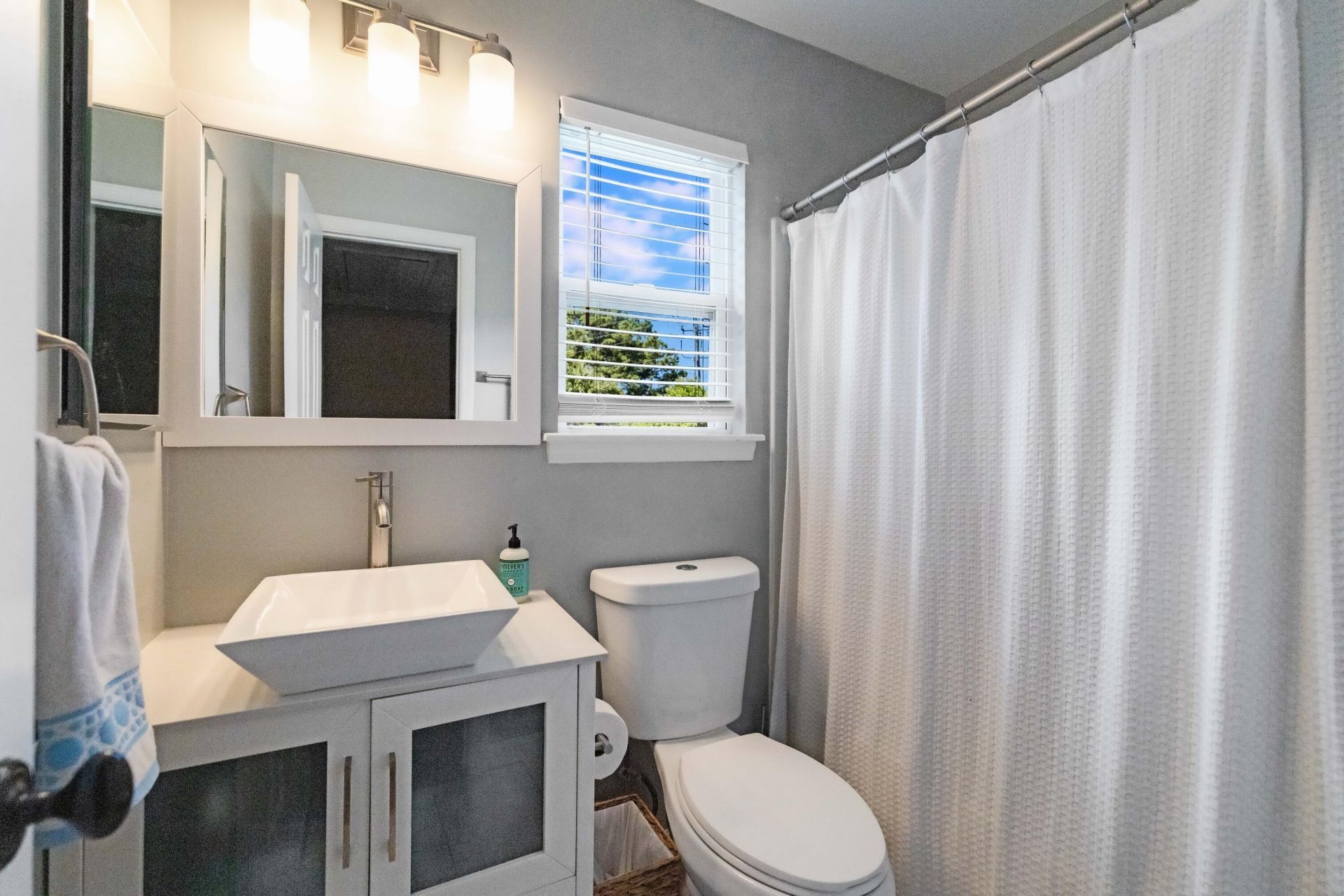 1427 Oaklanding Road Photo 31