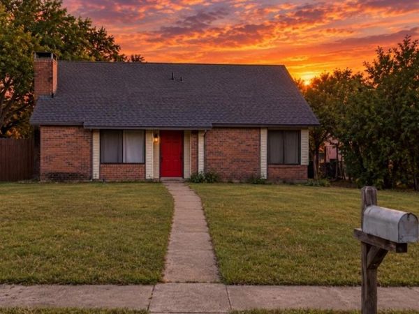 2926 Bonanza Lane, Garland, TX 75042