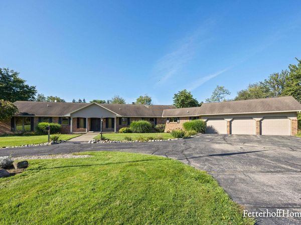 5474 Garfield Street, Coopersville, MI 49404