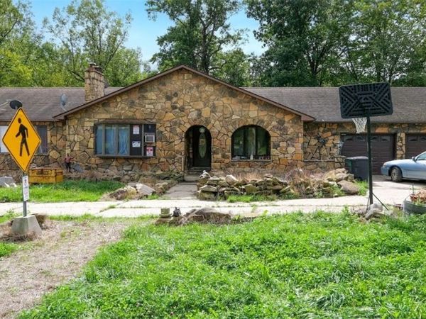 7672 Lanese Drive, Windsor, OH 44099