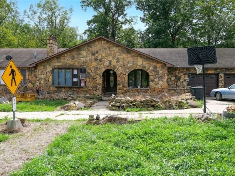 7672 Lanese Drive, Windsor, OH 44099 Photo 1