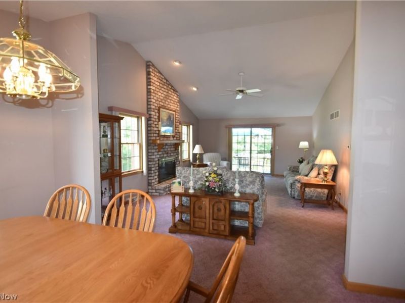 90 Montgomery Lane, Unit 2, Canfield, OH 44406 Photo 9