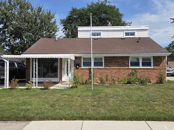 18701 Hamann Street, Riverview, MI 48193