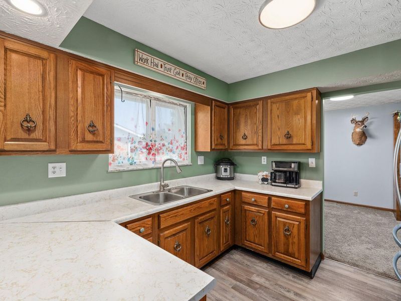 664 Edgefield Drive, Marion, OH 43302 Photo 13