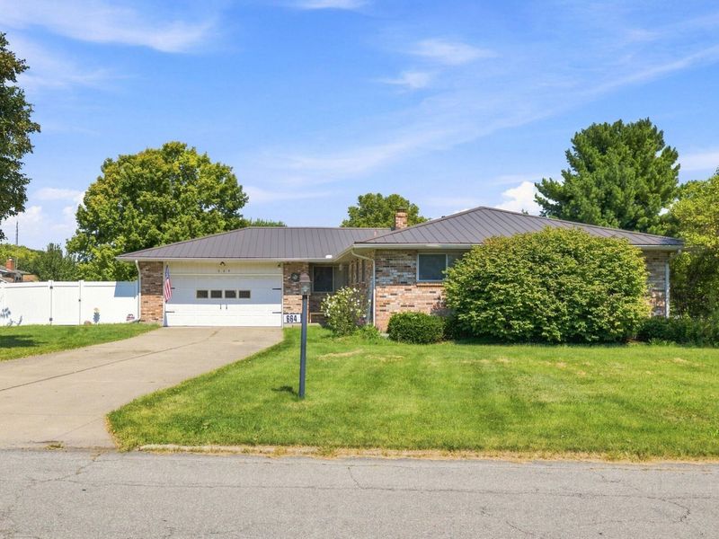 664 Edgefield Drive, Marion, OH 43302 Photo 3