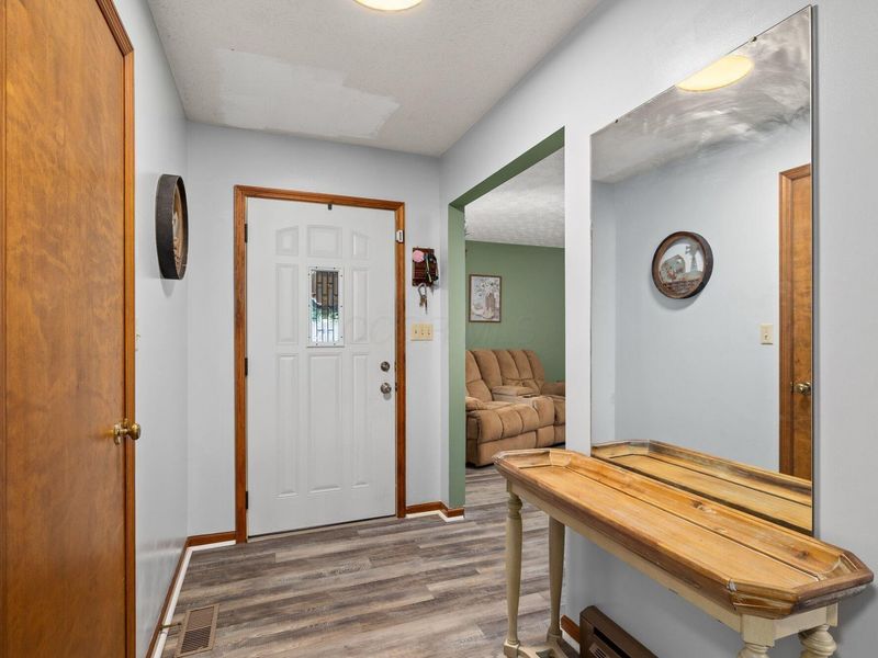 664 Edgefield Drive, Marion, OH 43302 Photo 4