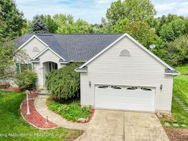 4155 Dexter Trail, Stockbridge, MI 49285