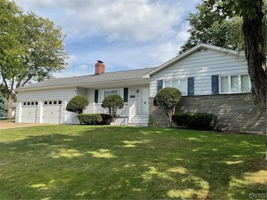 46 Young Avenue , New York Mills, NY 13417