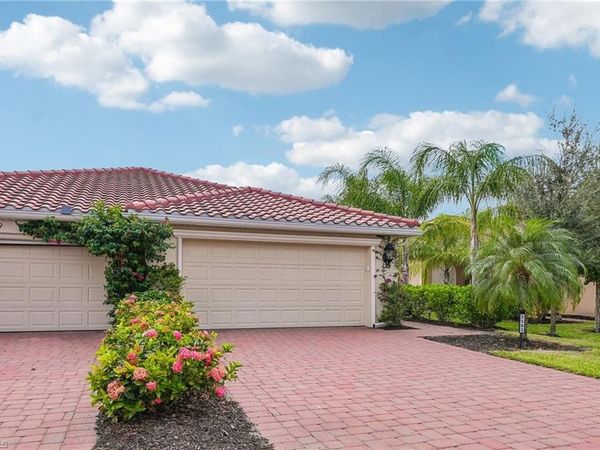 2583 Vine AVE, NAPLES, FL 34120