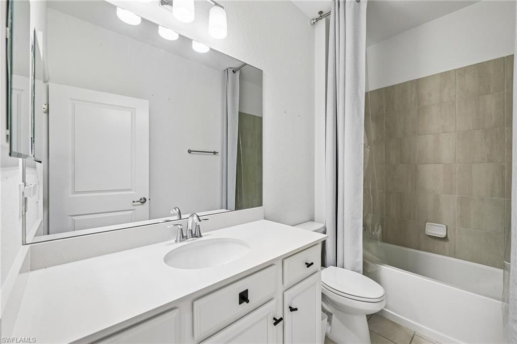 2583 Vine Ave, Naples, FL 34120 Photo