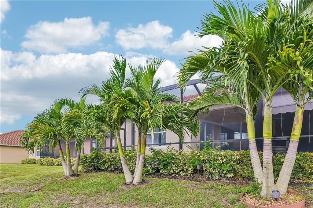 2583 Vine Ave, Naples, FL 34120 Photo