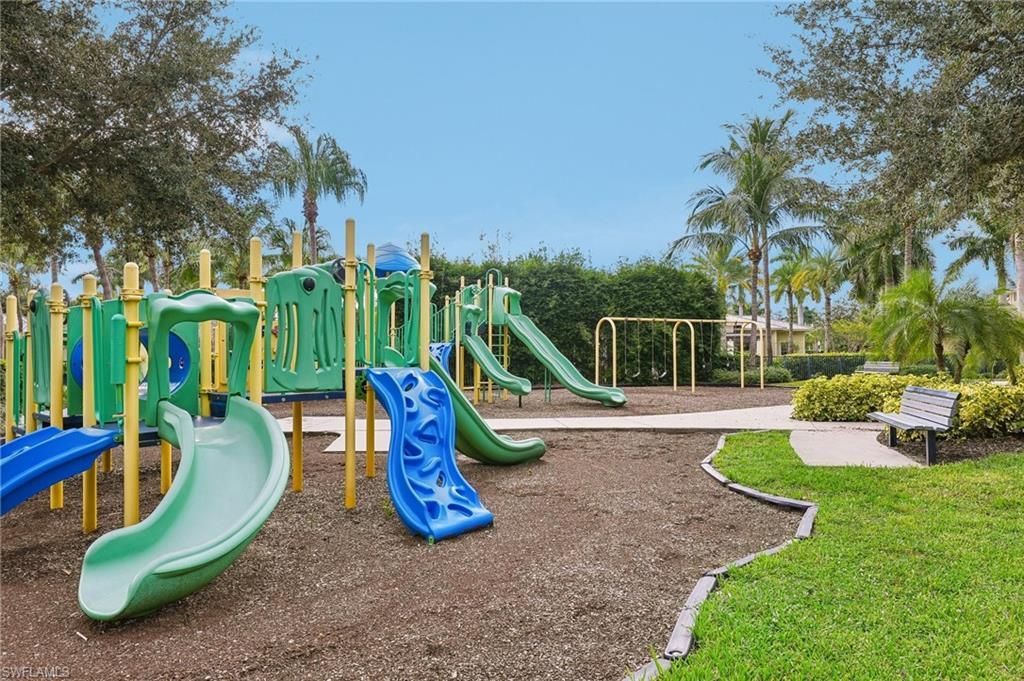 2583 Vine Ave, Naples, FL 34120 Photo