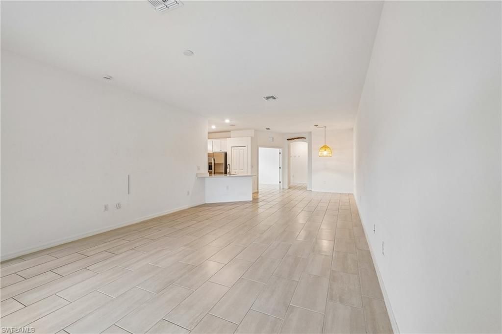 2583 Vine Ave, Naples, FL 34120 Photo