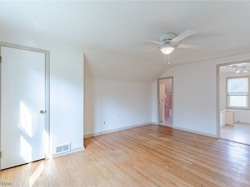 1188 S Green Road, South Euclid, OH 44121 Photo 14