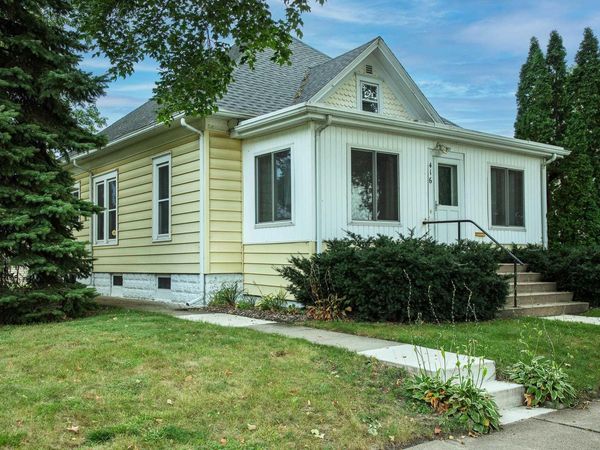 416 NW 1st Avenue, Waverly, IA 50677