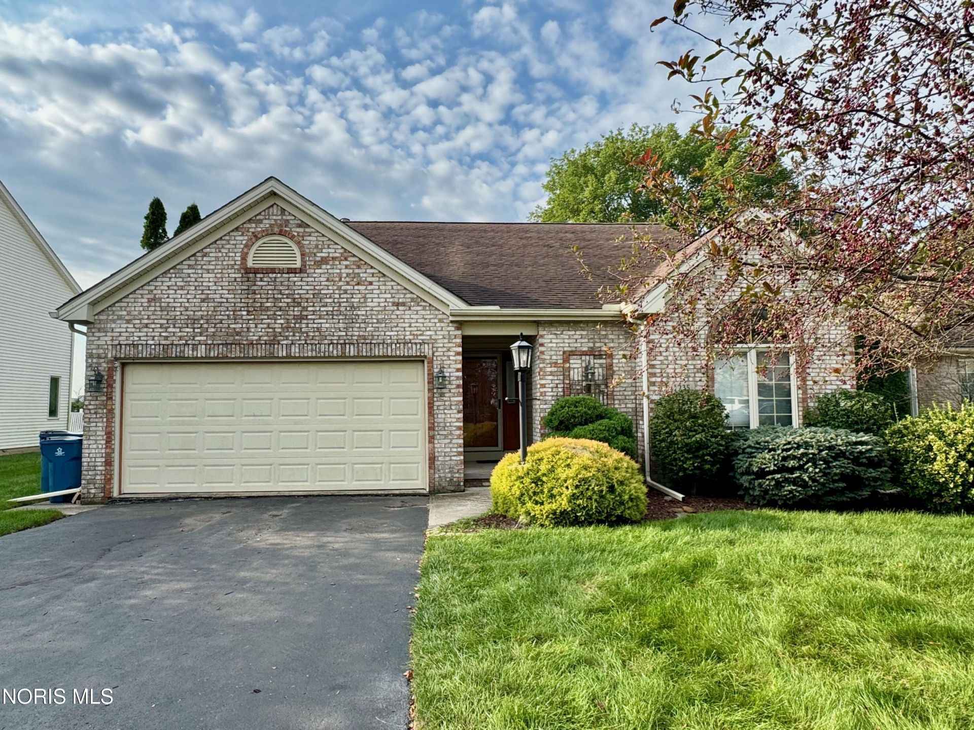 7235 Twin Lakes Road , Perrysburg, OH 43551 Main Photo
