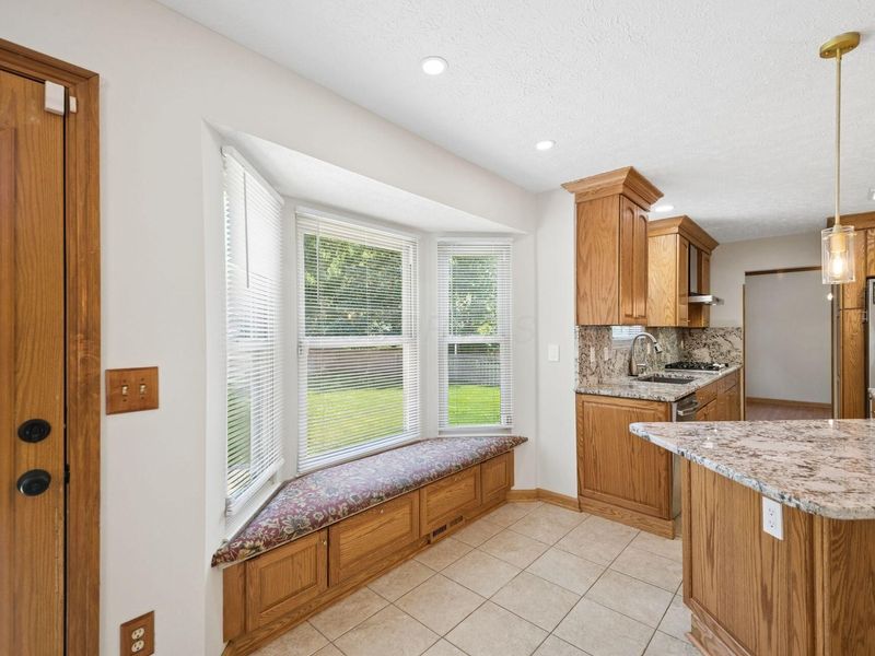 8681 Kirkland Drive, Lewis Center, OH 43035 Photo 16