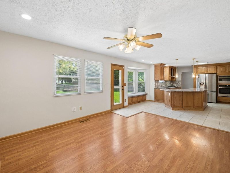 8681 Kirkland Drive, Lewis Center, OH 43035 Photo 18