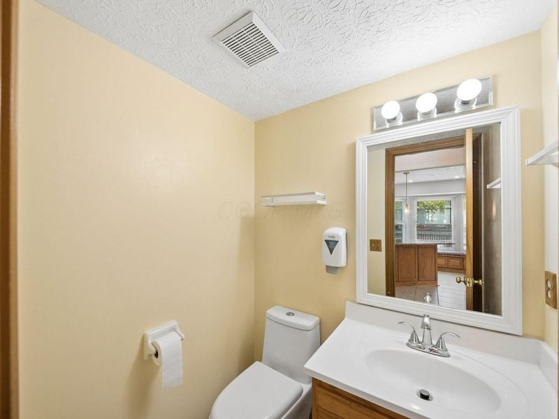 8681 Kirkland Drive, Lewis Center, OH 43035 Photo 23