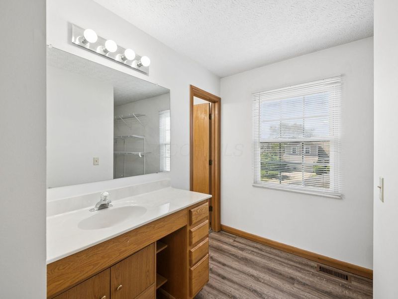 8681 Kirkland Drive, Lewis Center, OH 43035 Photo 37