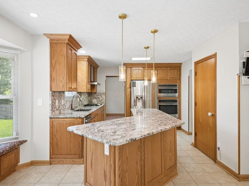 8681 Kirkland Drive, Lewis Center, OH 43035 Photo 9