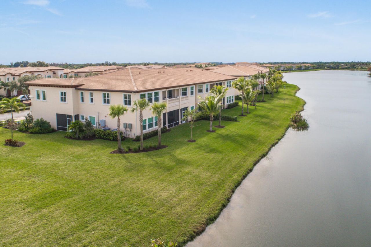 159 Tresana Boulevard, Unit 113, Jupiter, FL 33478 Photo