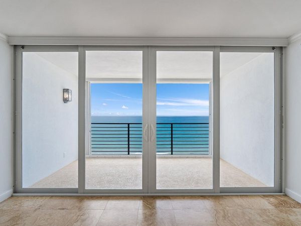 900 Ocean Drive, Unit 705, Juno Beach, FL 33408