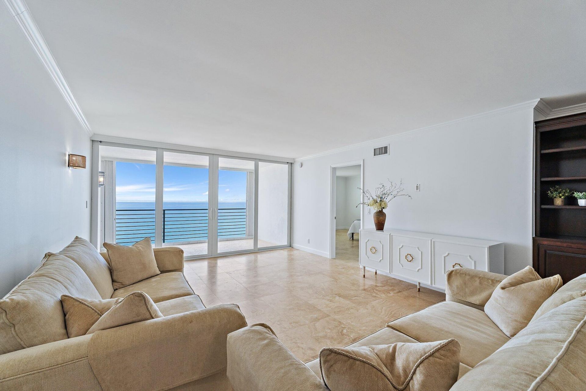 900 Ocean Drive, Unit 705, Juno Beach, FL 33408 Photo