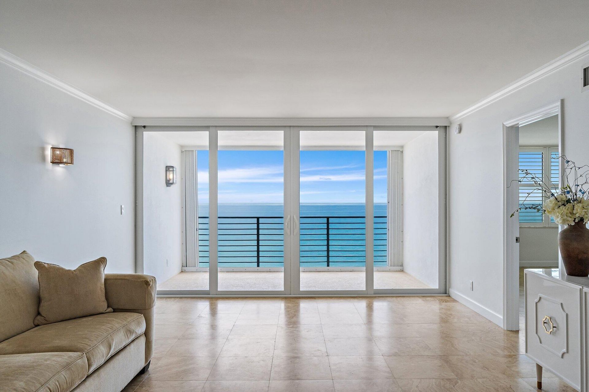 900 Ocean Drive, Unit 705, Juno Beach, FL 33408 Photo