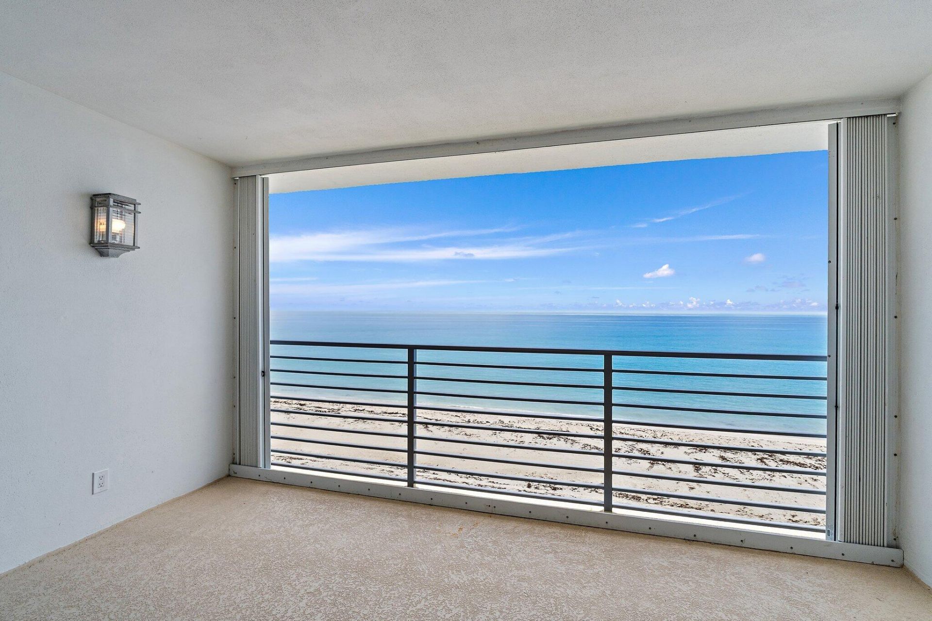 900 Ocean Drive, Unit 705, Juno Beach, FL 33408 Photo