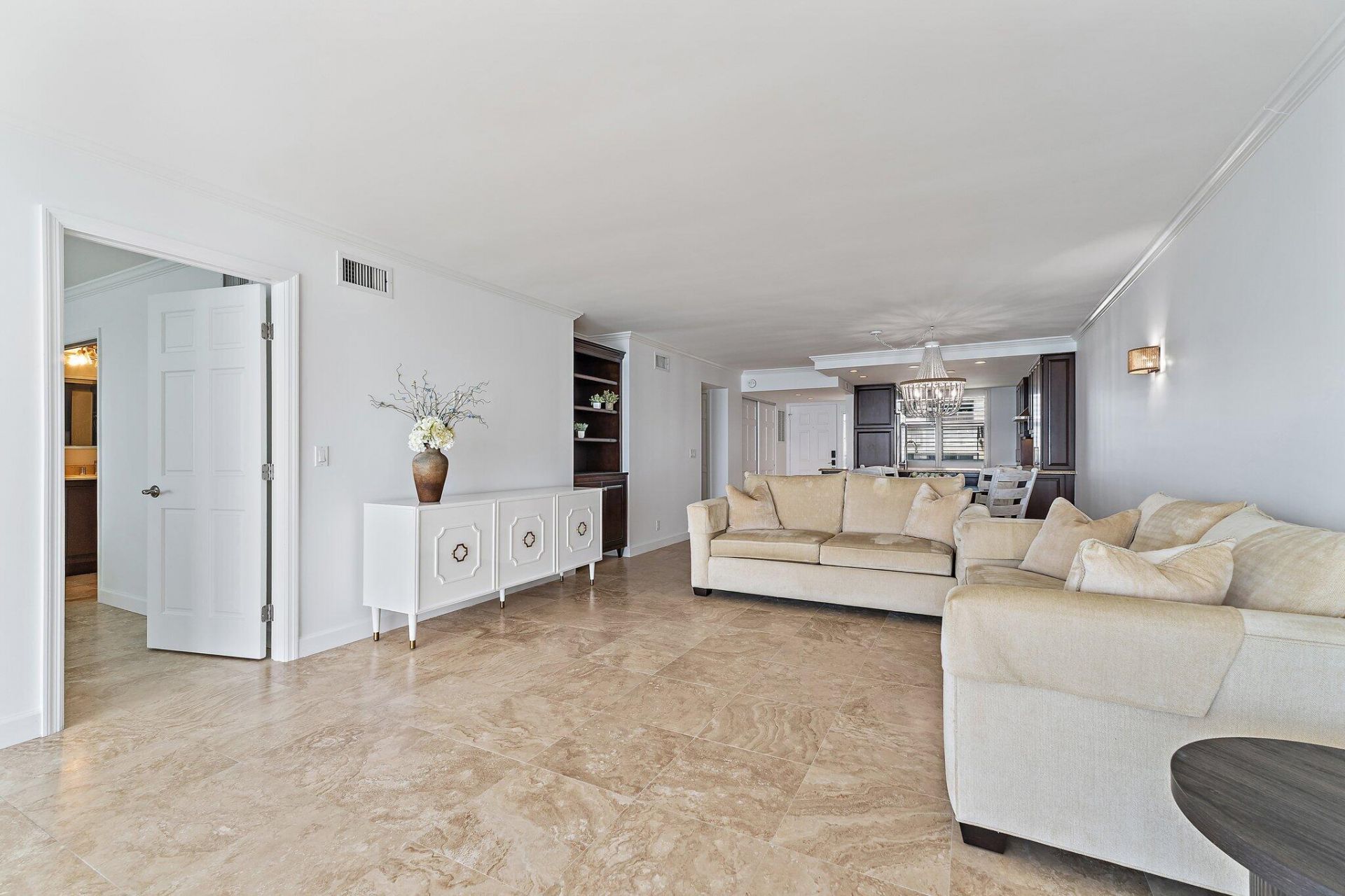 900 Ocean Drive, Unit 705, Juno Beach, FL 33408 Photo