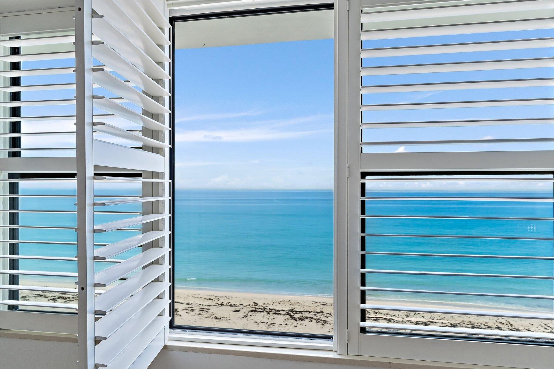 900 Ocean Drive, Unit 705, Juno Beach, FL 33408 Photo