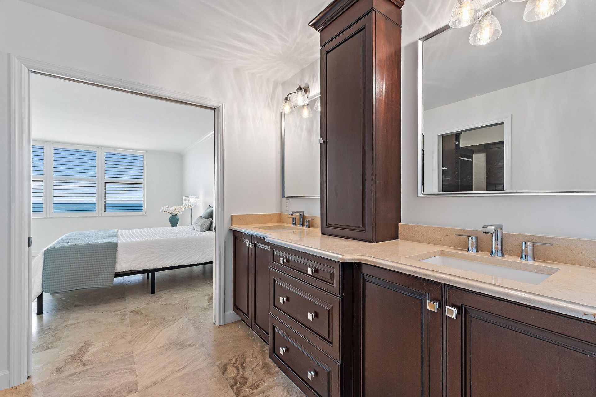 900 Ocean Drive, Unit 705, Juno Beach, FL 33408 Photo