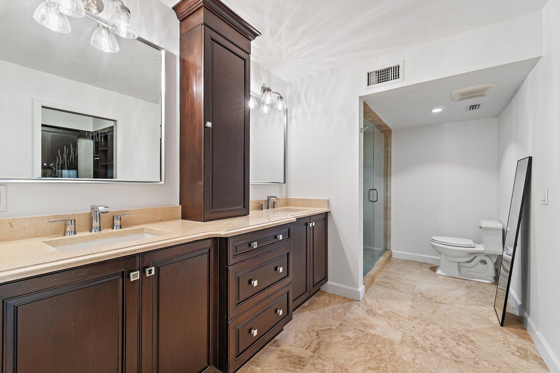 900 Ocean Drive, Unit 705, Juno Beach, FL 33408 Photo