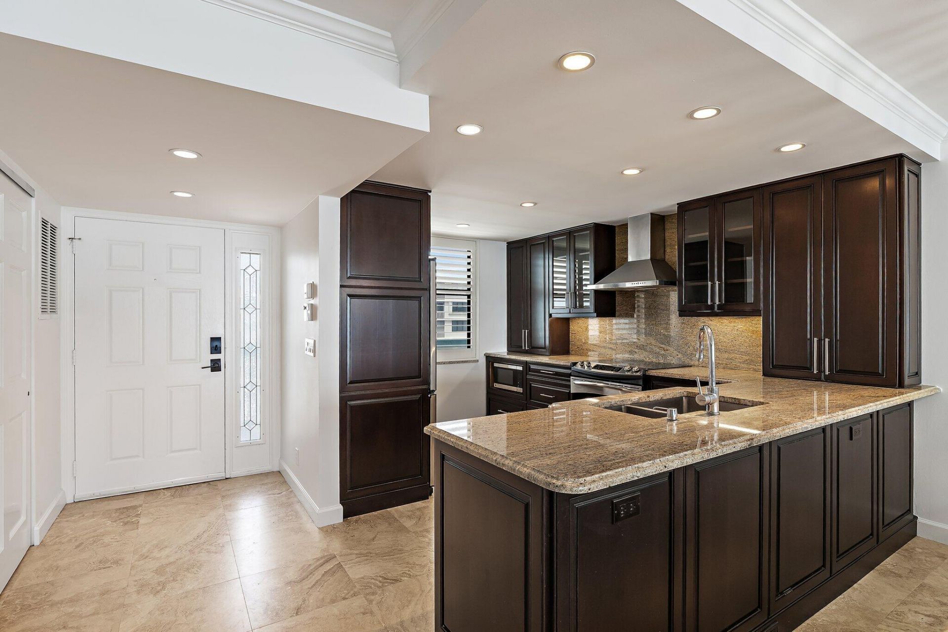 900 Ocean Drive, Unit 705, Juno Beach, FL 33408 Photo