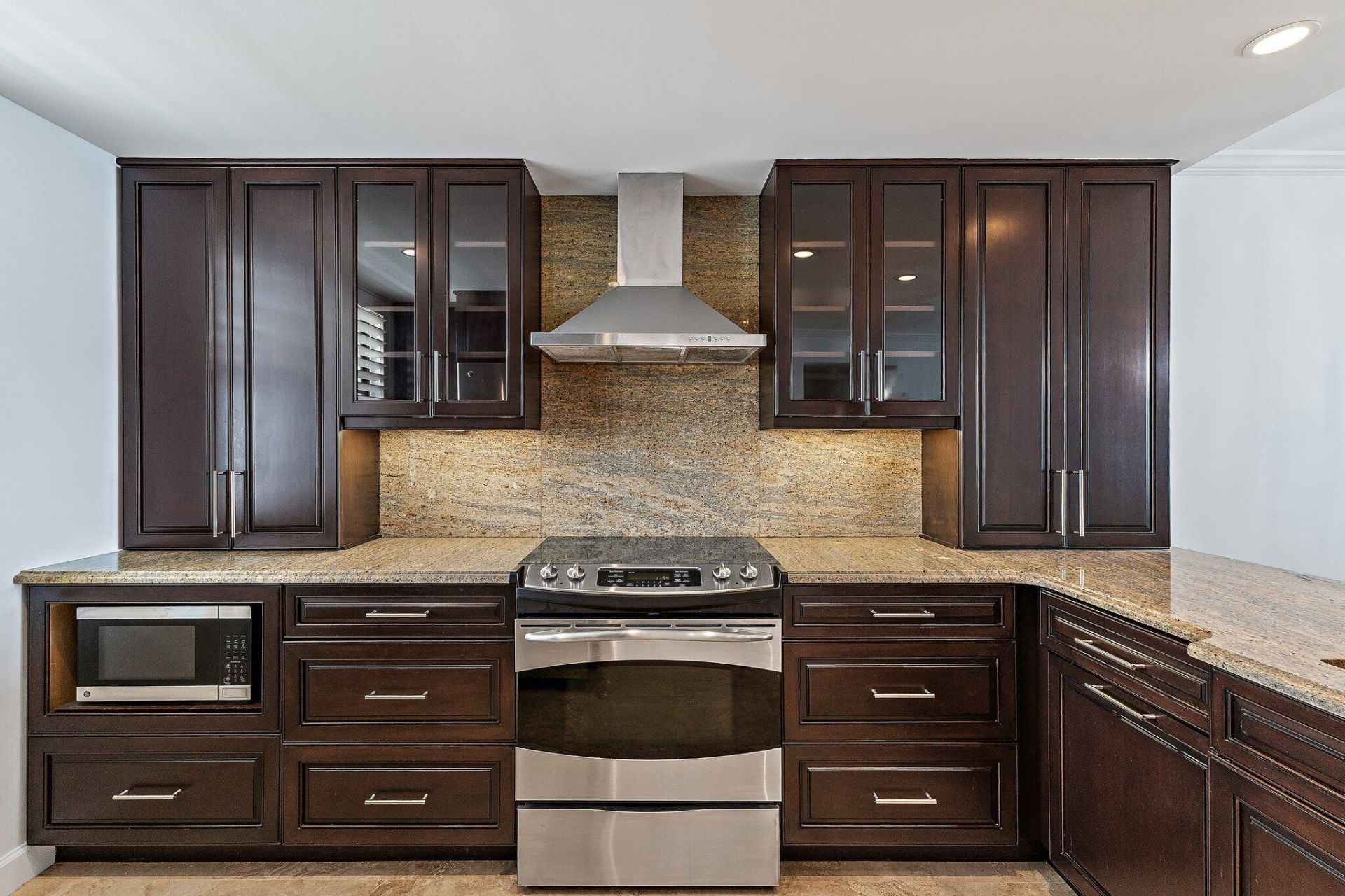 900 Ocean Drive, Unit 705, Juno Beach, FL 33408 Photo